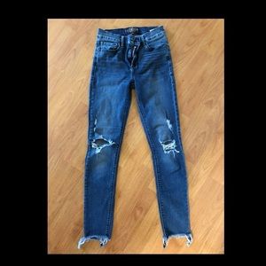 Luck Brand Skinny Jean Size 2 Distressed